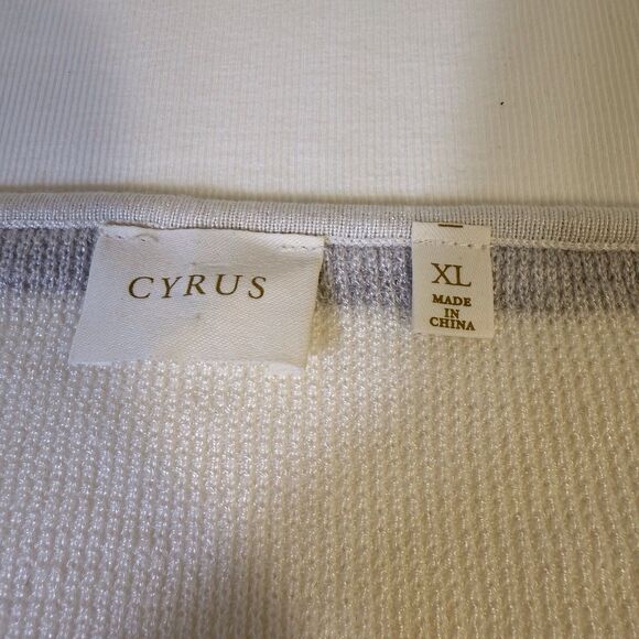 Cyrus Gray White Striped Crew‎ Neck Summer Sweater Size XL Lightweight NWT - Picture 6 of 12
